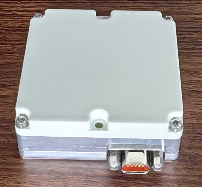 XDA55-4B1L1 - 羽量级抗干扰天线